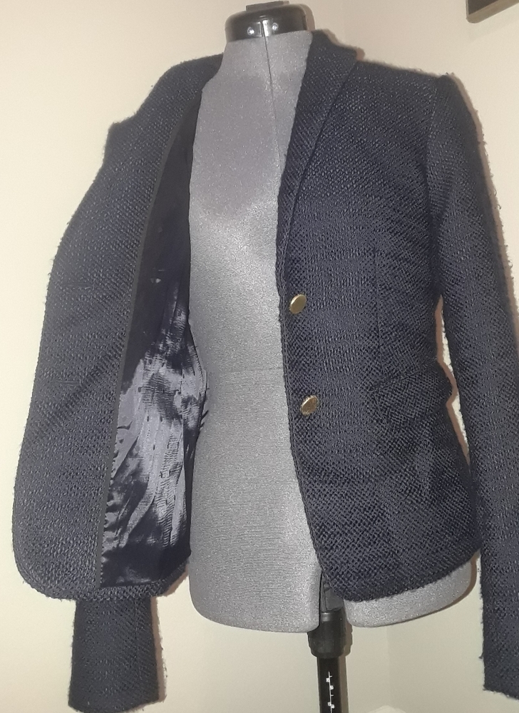 Ann Taylor Navy Blazer - Picture 5 of 6